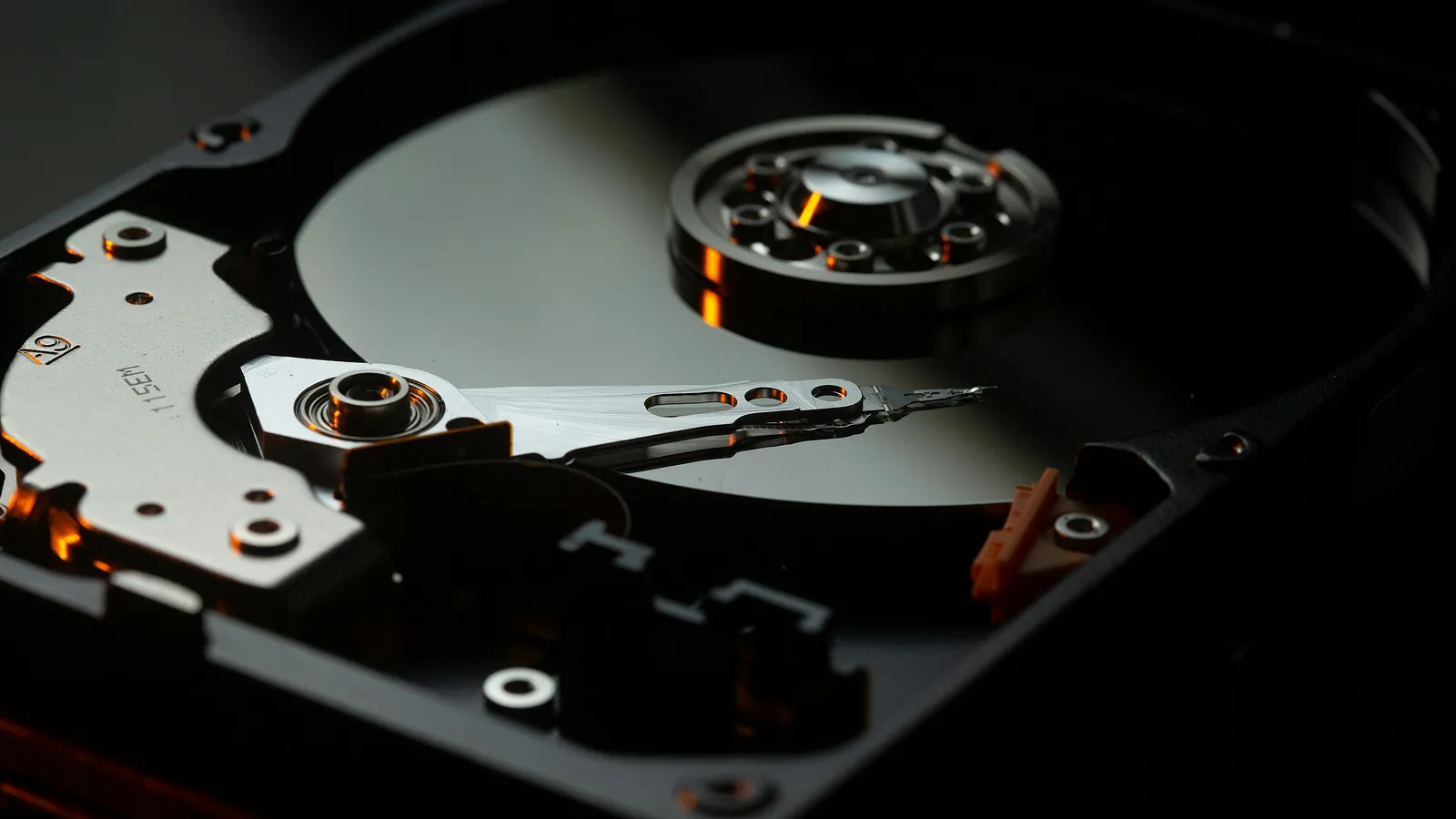 Illustration for the article Secure E-Waste & Data Destruction: A Compliance Guide